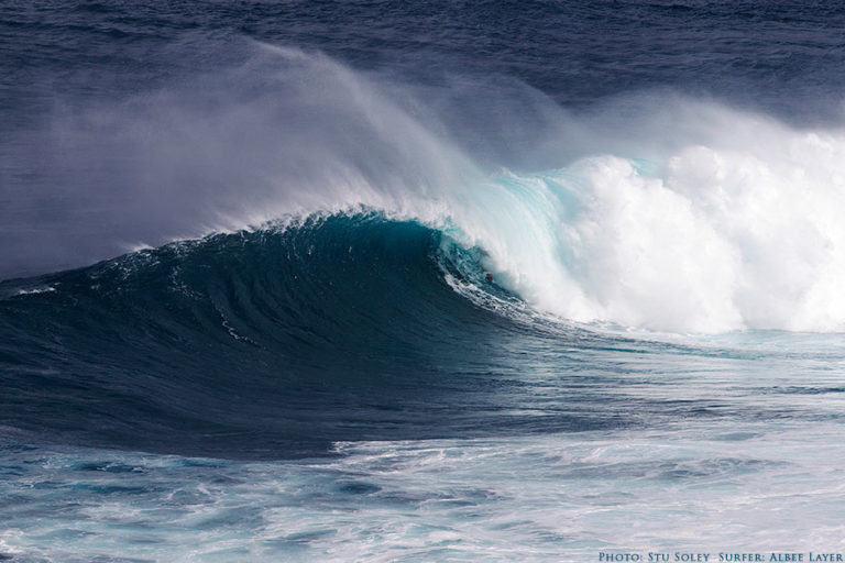 Surfing Pe'ahi Jaws Maui 2024 JAWS Surf Video & Photos